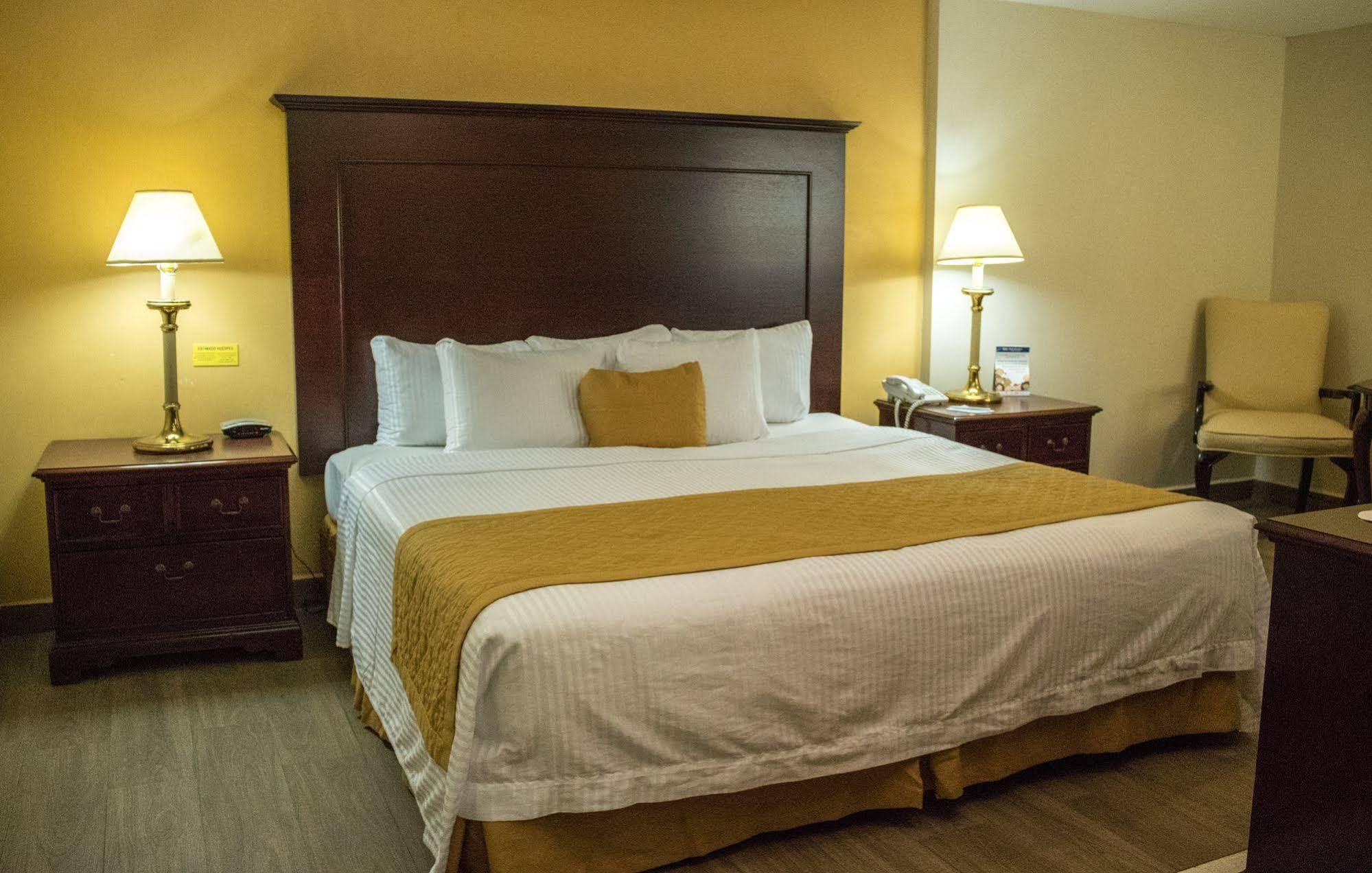 Hotel Plaza Calzada 몬테레이 외부 사진