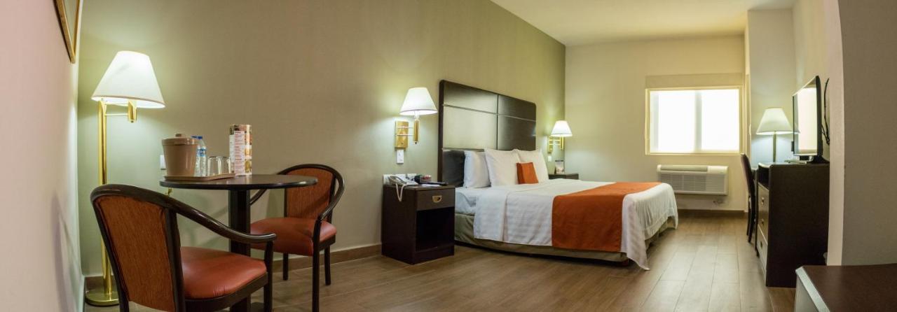 Hotel Plaza Calzada 몬테레이 외부 사진