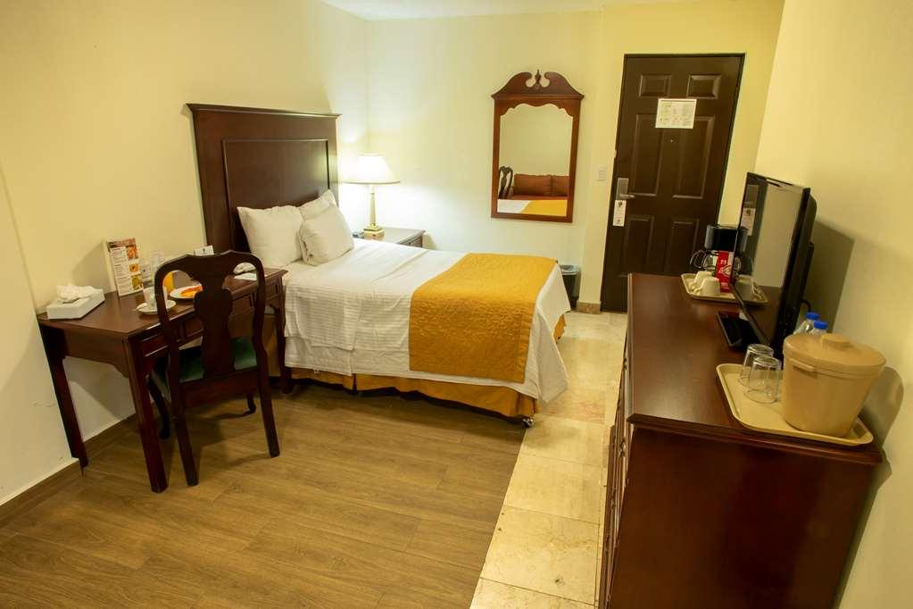 Hotel Plaza Calzada 몬테레이 객실 사진
