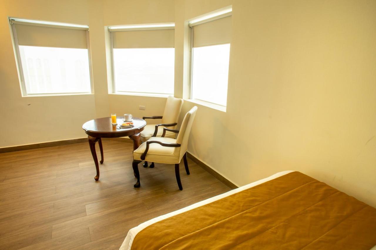 Hotel Plaza Calzada 몬테레이 외부 사진