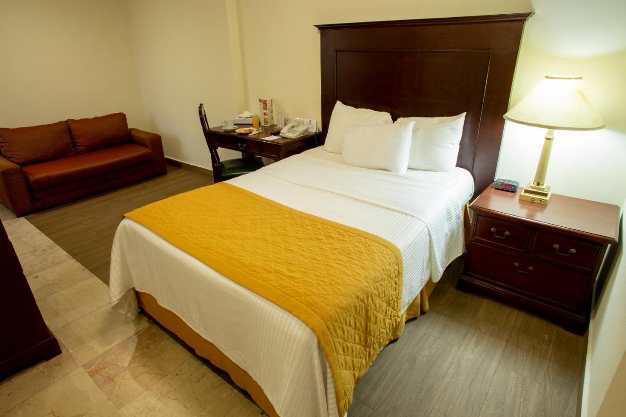 Hotel Plaza Calzada 몬테레이 외부 사진