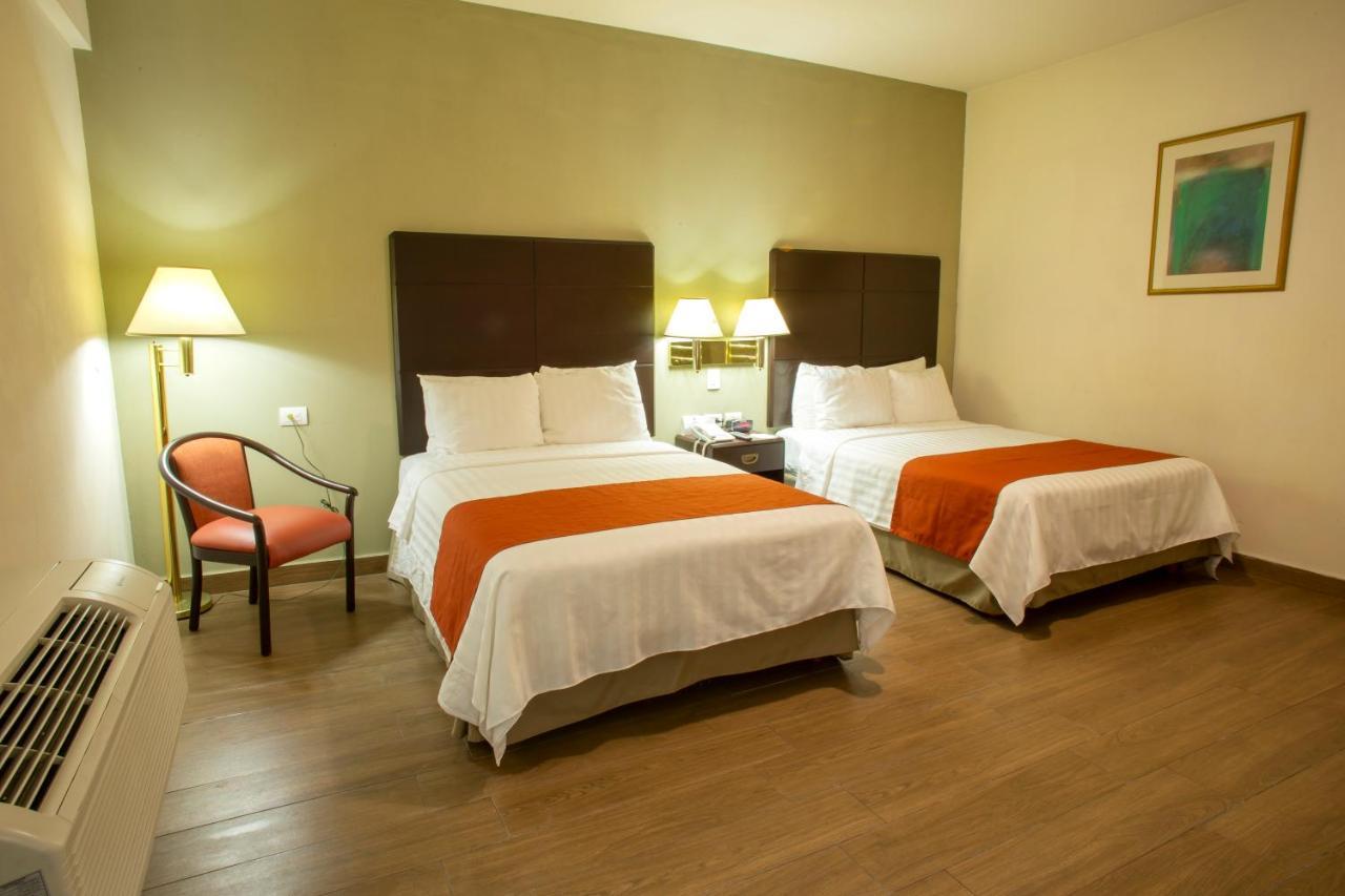 Hotel Plaza Calzada 몬테레이 외부 사진